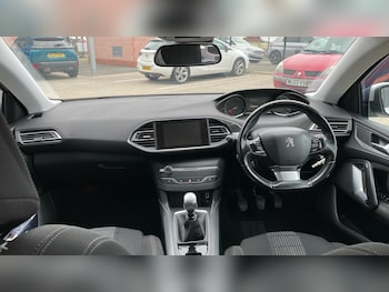 Used Peugeot 308 2017 for sale - 76014529: Photo 4
