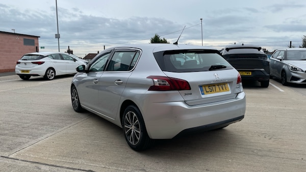 Used Peugeot 308 2017 for sale - 76014529: Photo 5