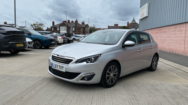 Used Peugeot 308 2017 for sale - 76014529: Photo 7