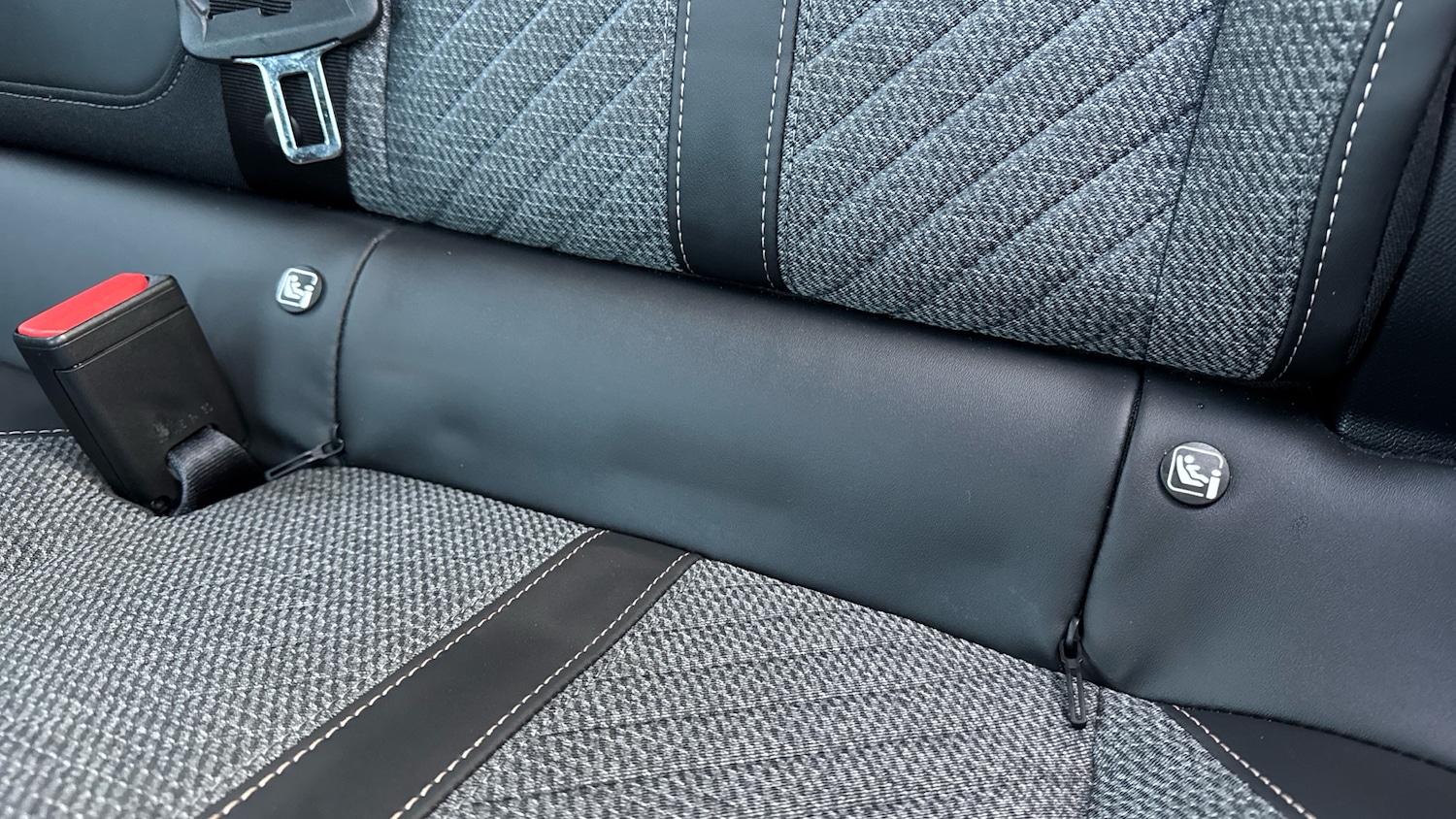 Used Peugeot 2008 2024 for sale - 76647067: Photo 35