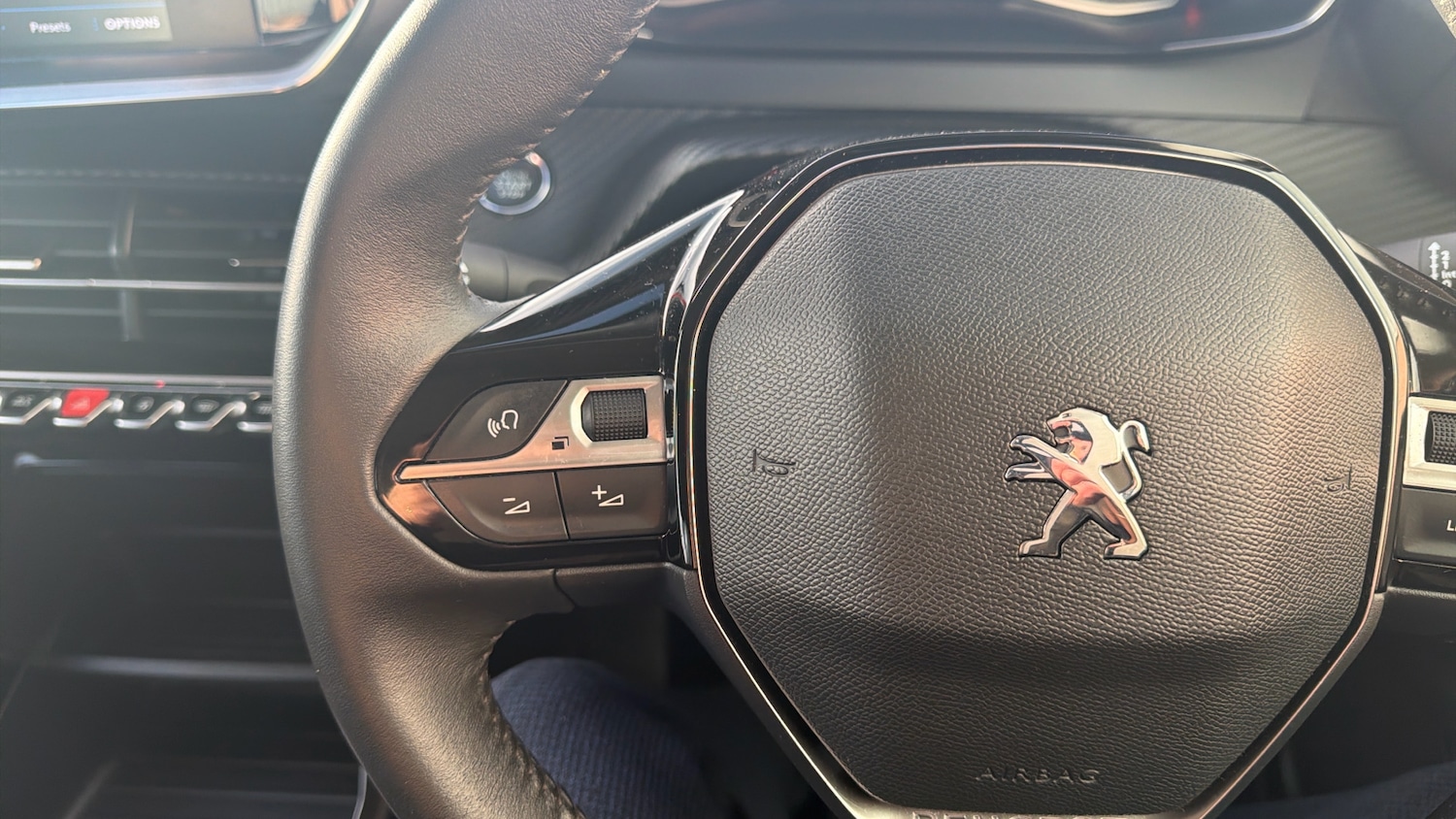 Used Peugeot 2008 2022 for sale - 76772545: Photo 24