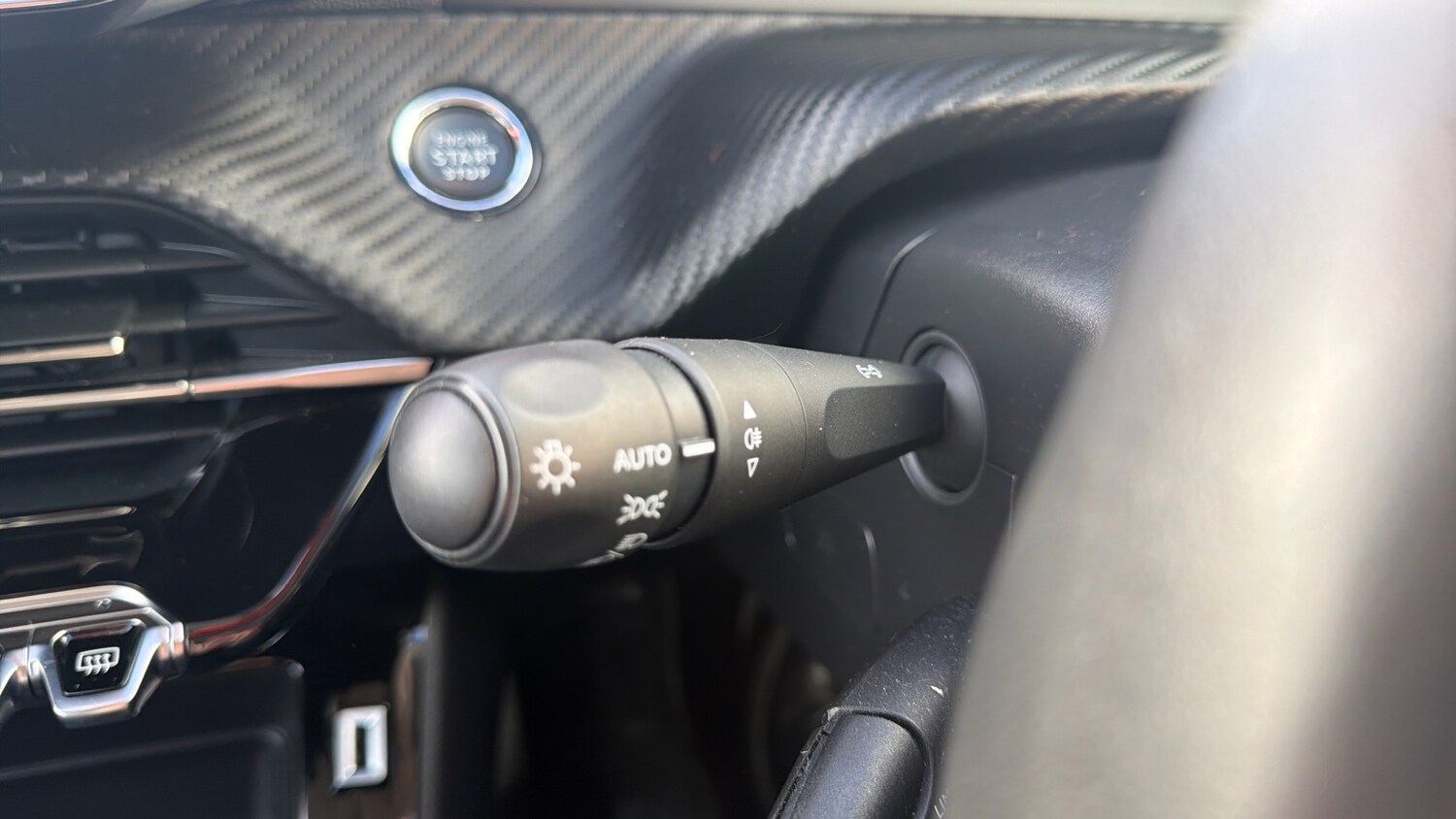 Used Peugeot 2008 2022 for sale - 76772545: Photo 28