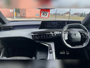 Used Peugeot 3008 2024 for sale - 76180056: Photo 4