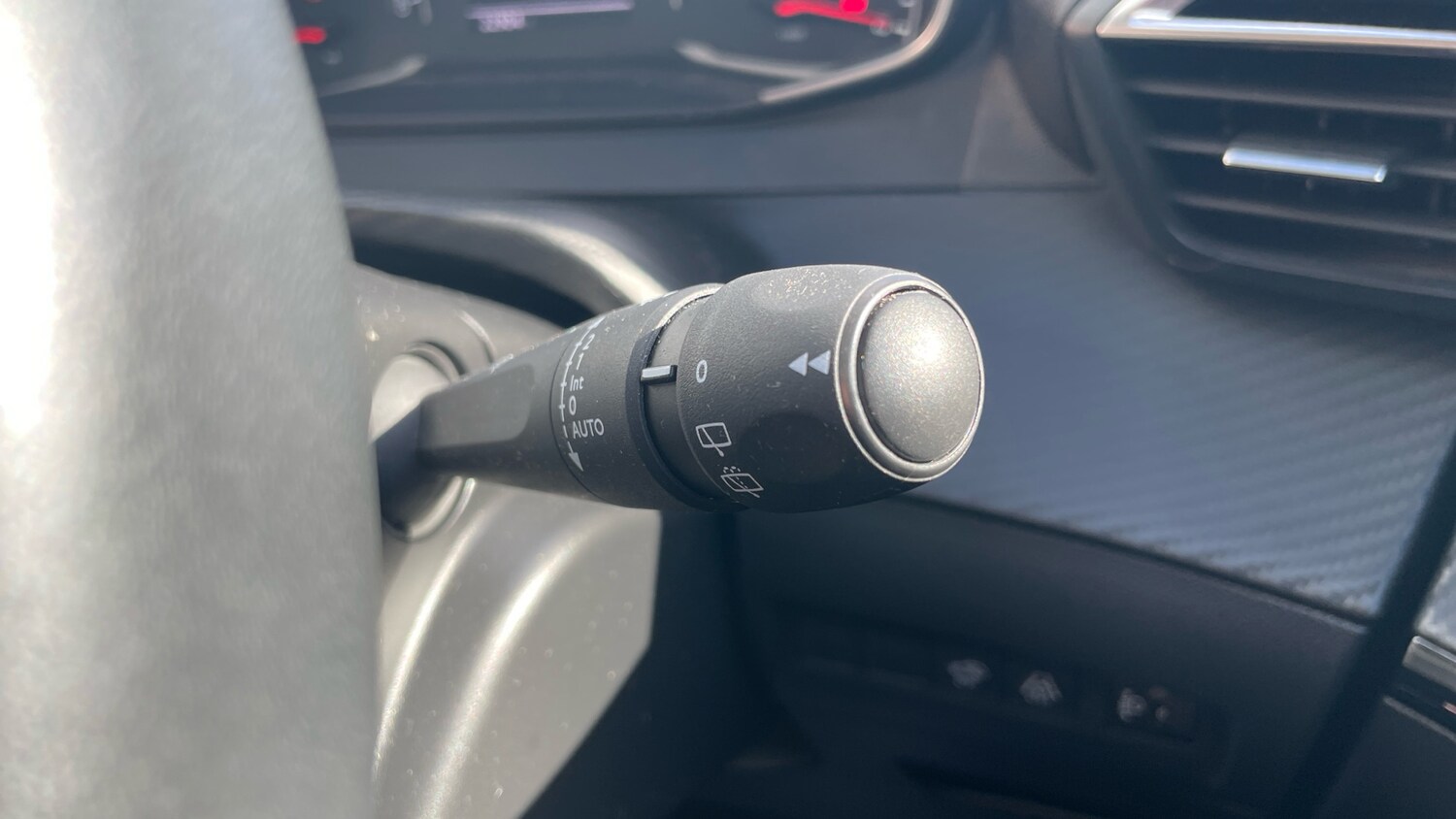 Used Peugeot 2008 2022 for sale - 76073702: Photo 28