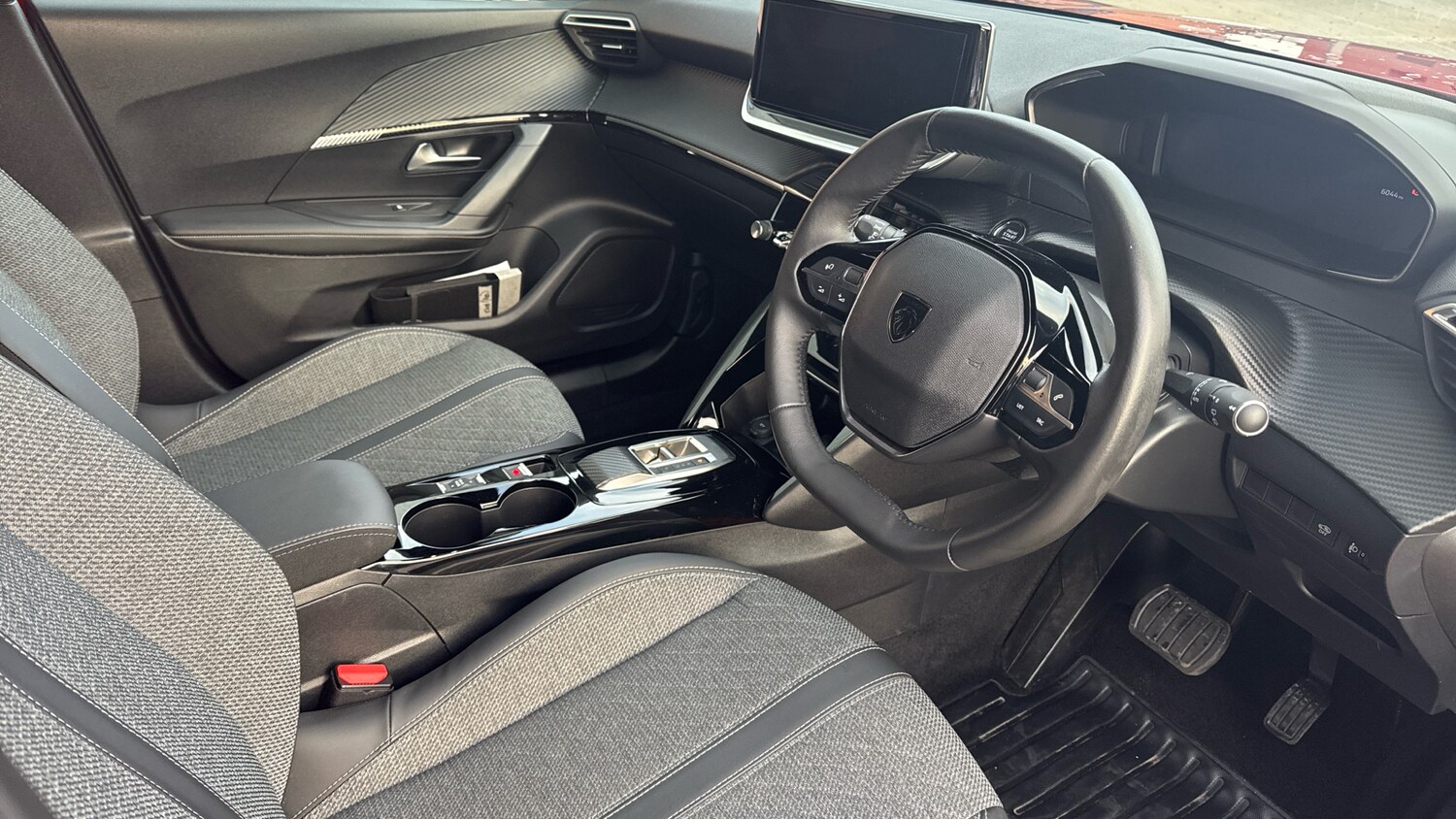 Used Peugeot 2008 2024 for sale - 76716076: Photo 12