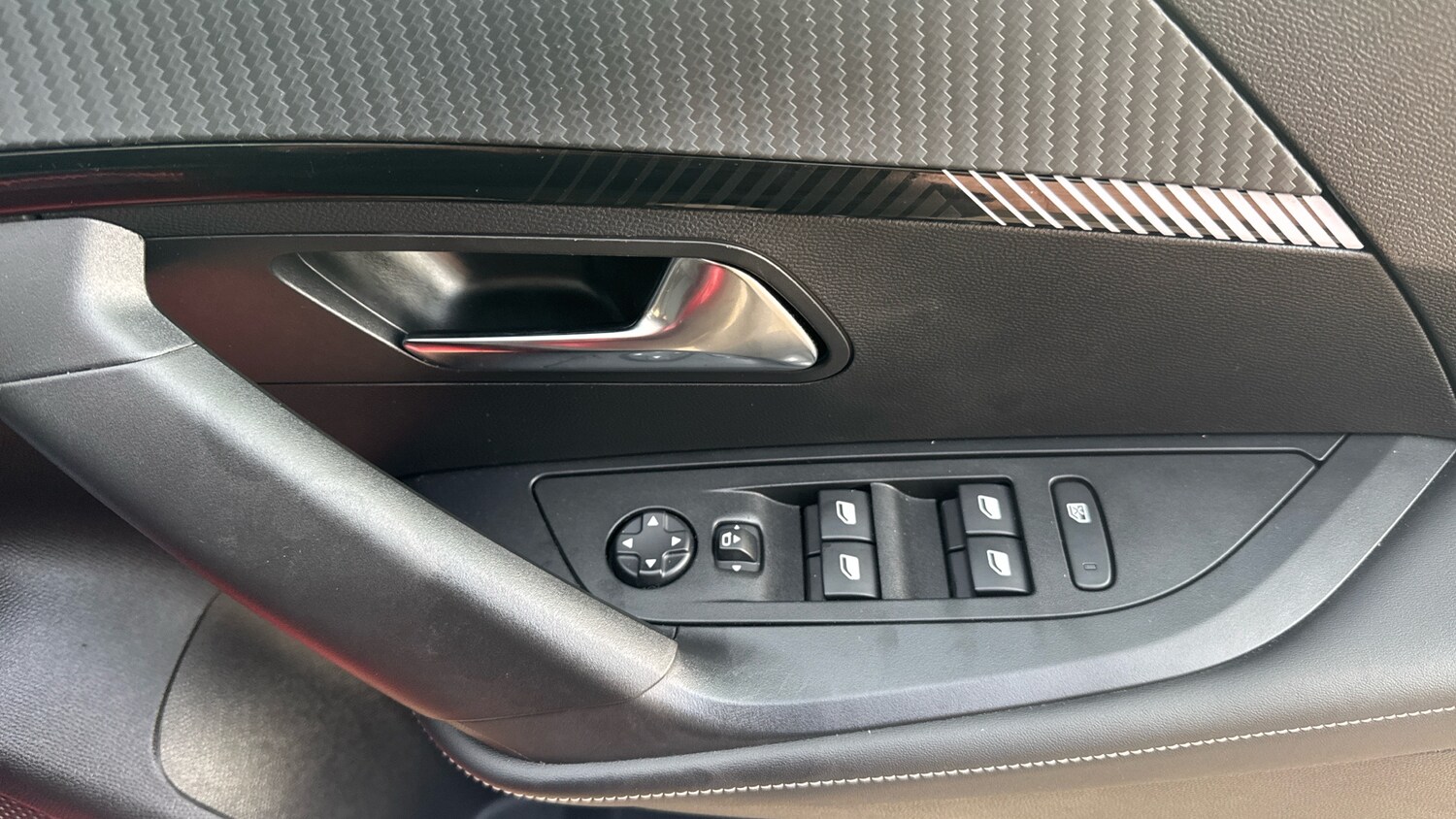 Used Peugeot 2008 2024 for sale - 76716076: Photo 23