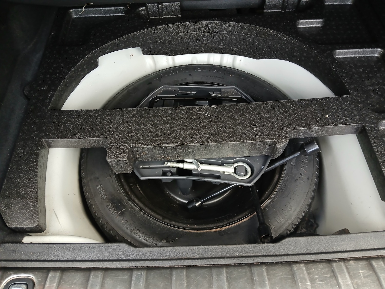 Used Peugeot 2008 2014 for sale - 77742453: Photo 16