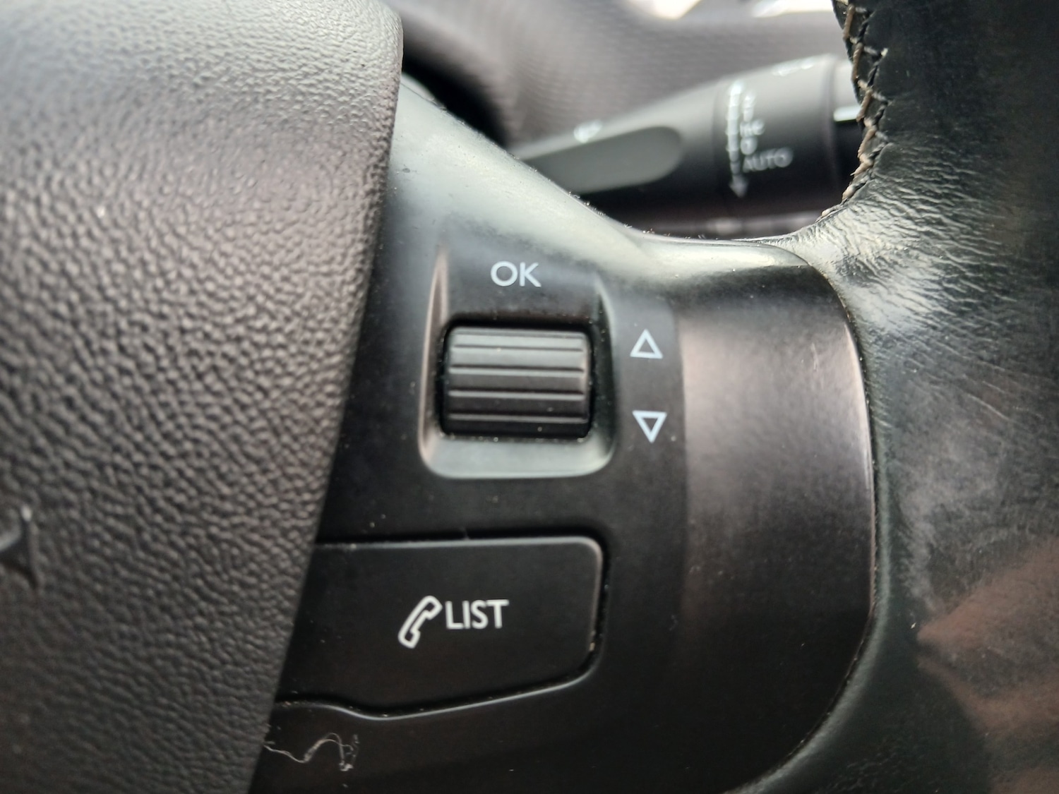 Used Peugeot 2008 2014 for sale - 77742453: Photo 29