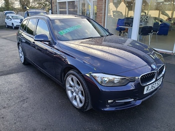 2013 (62) - 320i Sport 5dr