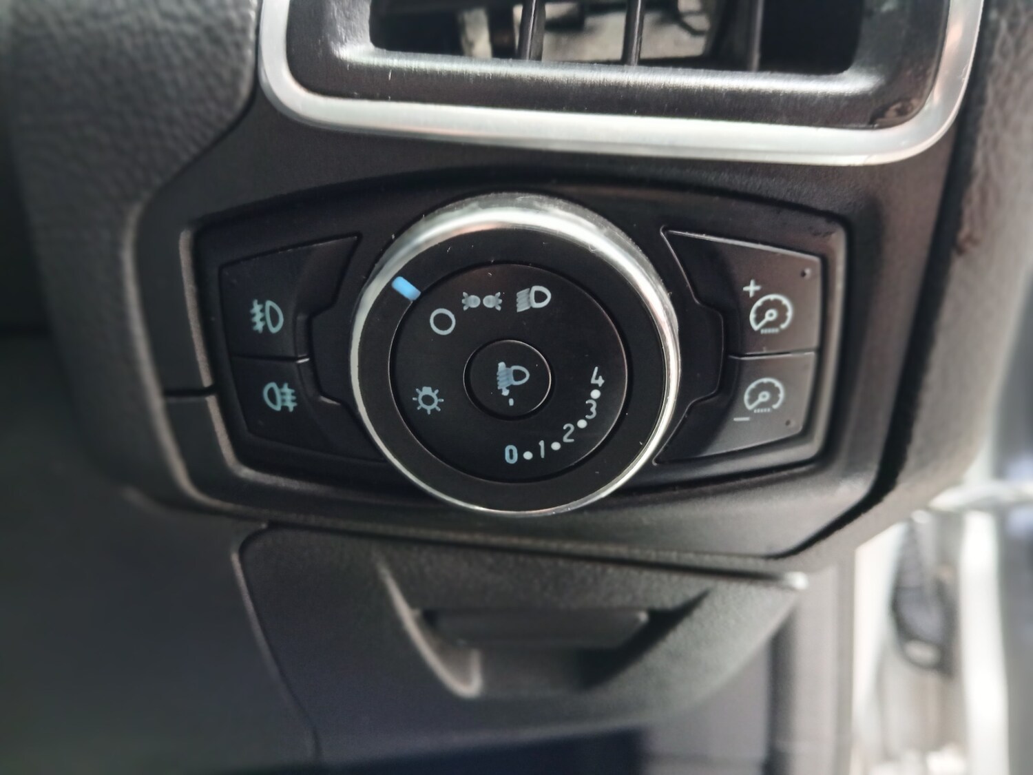 Used Ford Focus 2012 for sale - 77845216: Photo 29