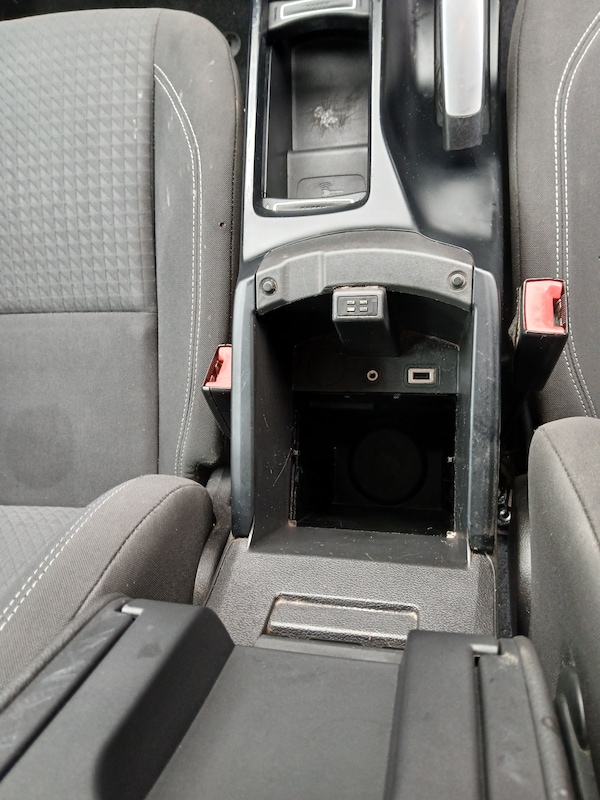 Used Ford Grand C-Max 2015 for sale - 75557139: Photo 26