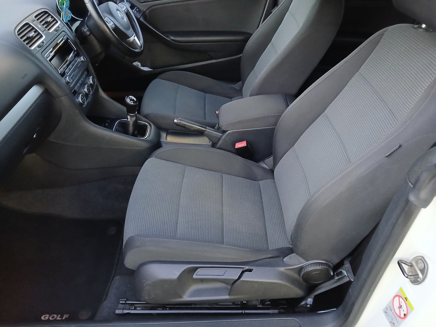 Used Volkswagen Golf 2012 for sale - 76492493: Photo 10