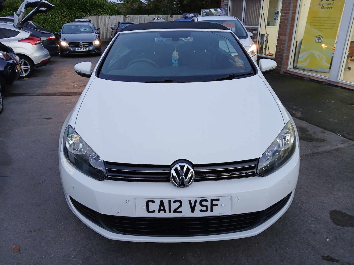 Used Volkswagen Golf 2012 for sale - 76492493: Photo 2