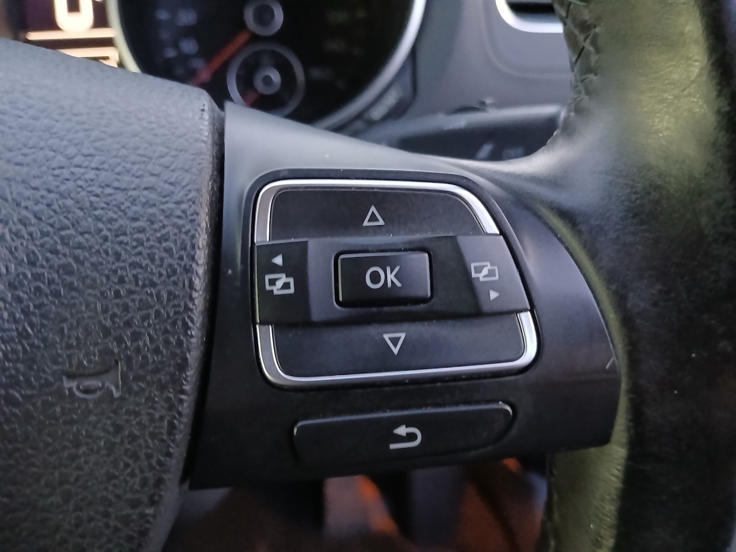 Used Volkswagen Golf 2012 for sale - 76492493: Photo 26