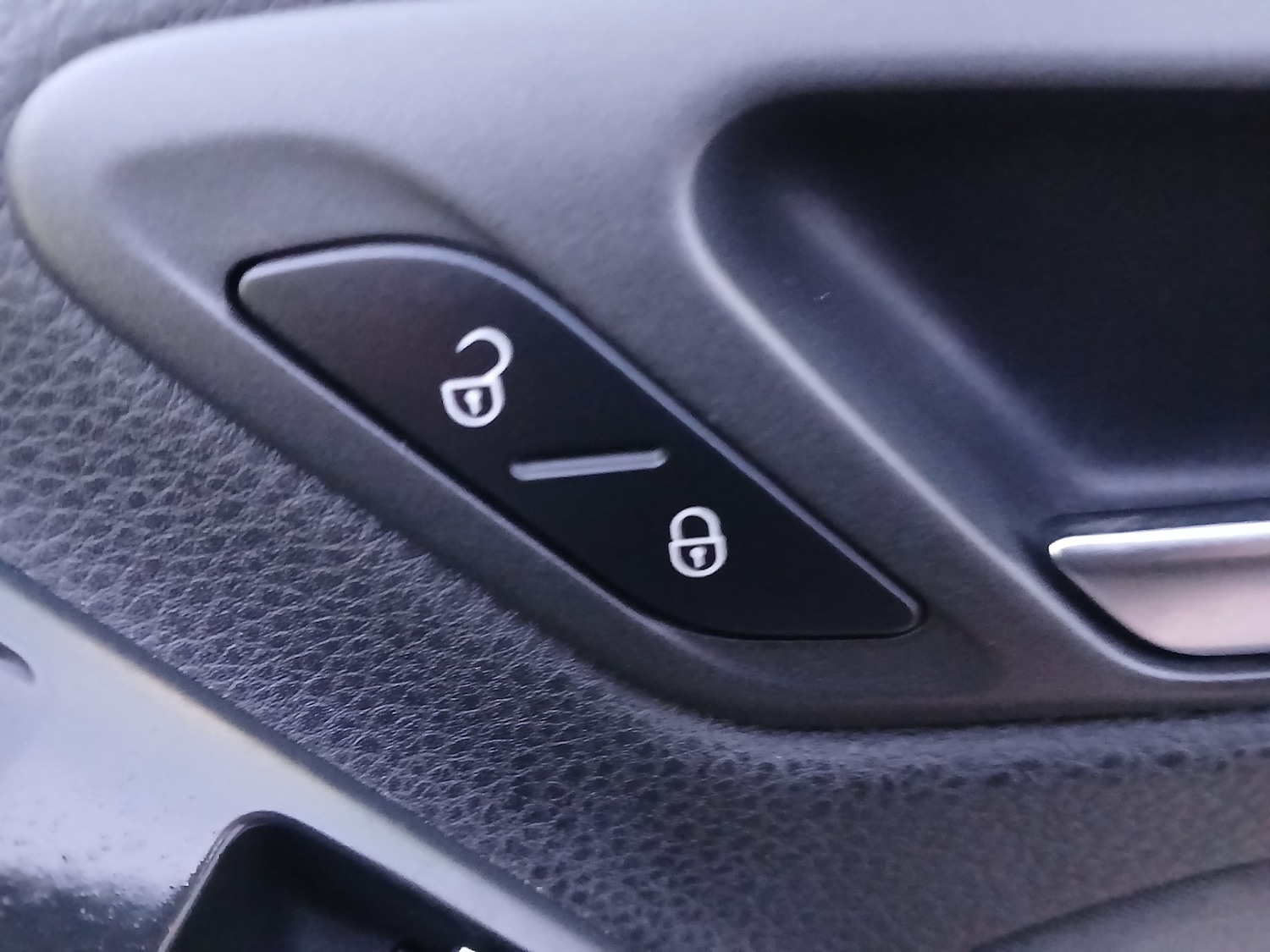 Used Volkswagen Golf 2012 for sale - 76492493: Photo 29