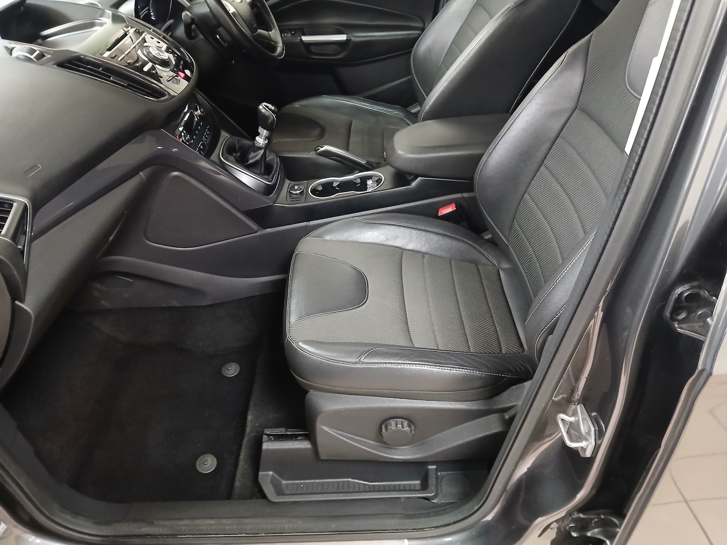 Used Ford Kuga 2015 for sale - 77568721: Photo 10