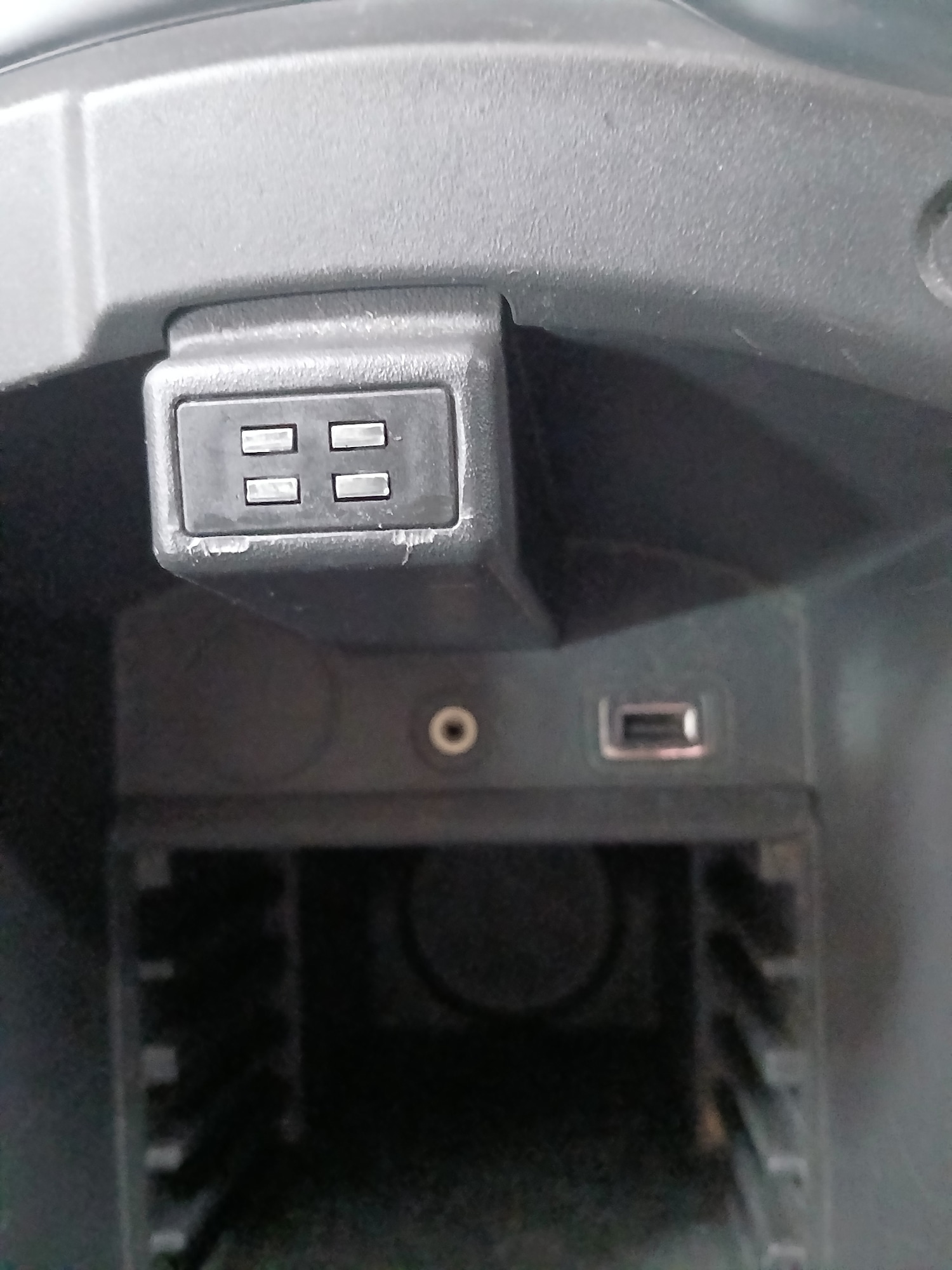 Used Ford Kuga 2015 for sale - 77568721: Photo 28