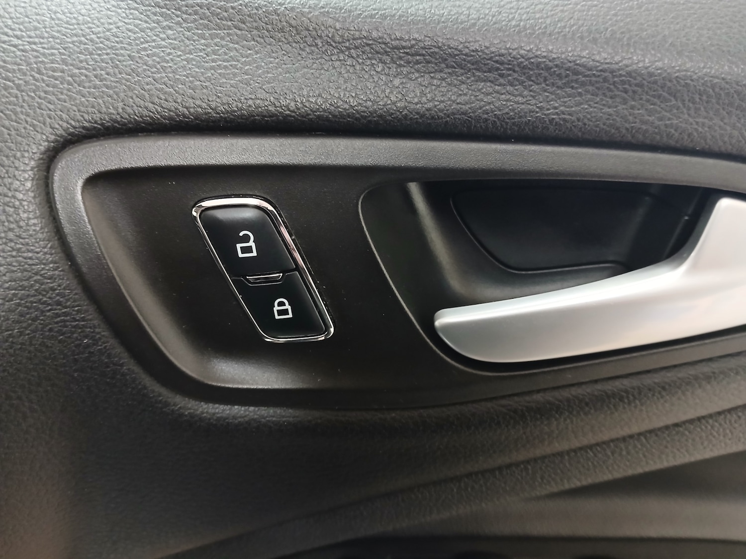 Used Ford Kuga 2015 for sale - 77568721: Photo 33