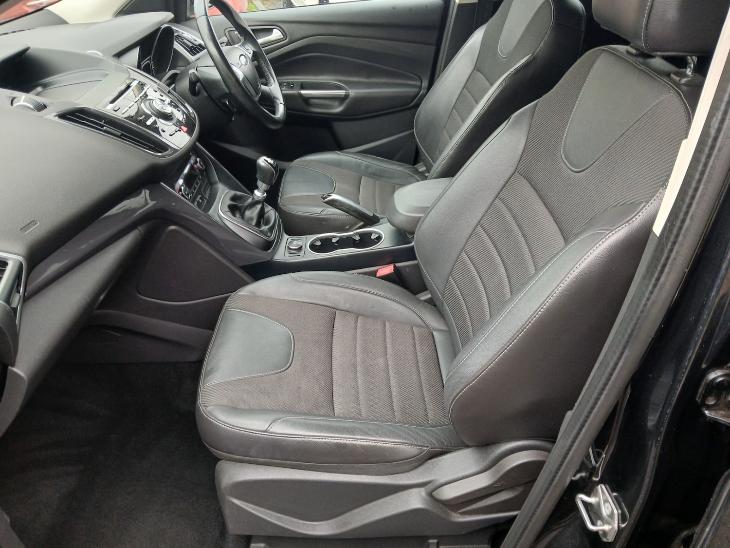 Used Ford Kuga 2013 for sale - 76877390: Photo 10