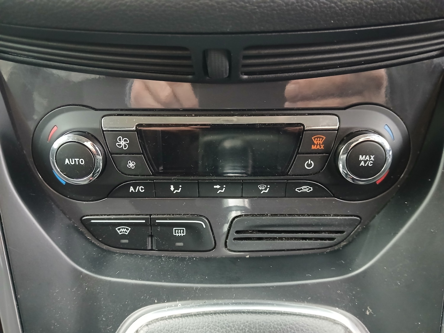 Used Ford Kuga 2013 for sale - 76877390: Photo 25