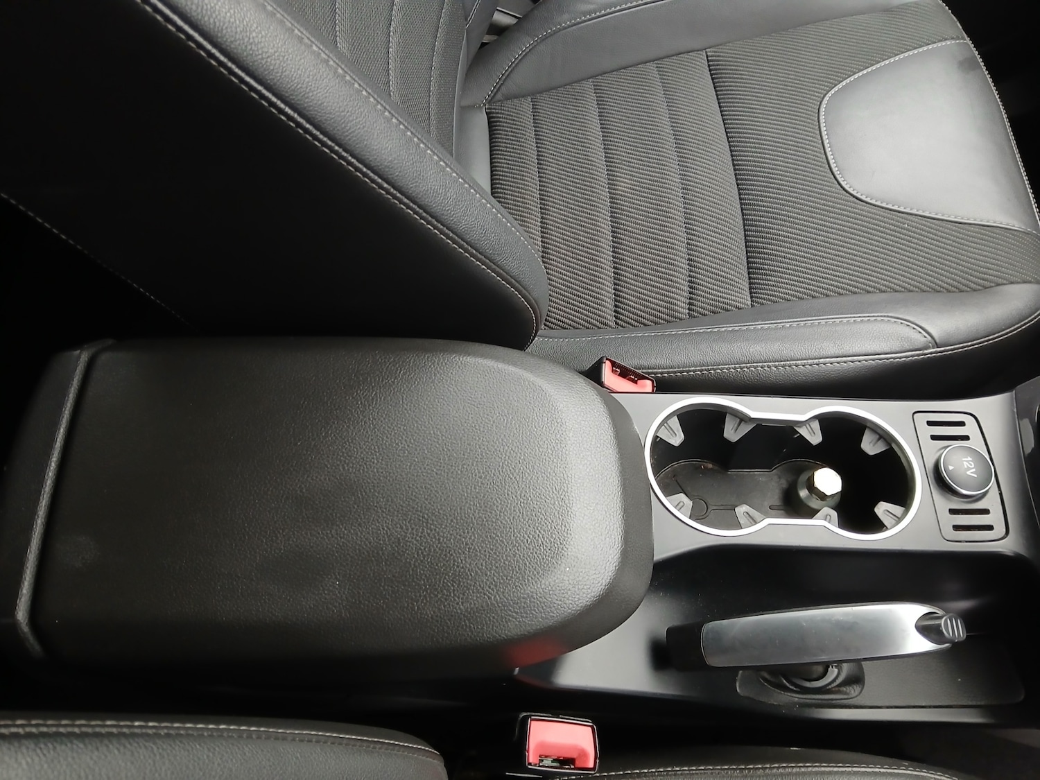 Used Ford Kuga 2013 for sale - 76877390: Photo 27