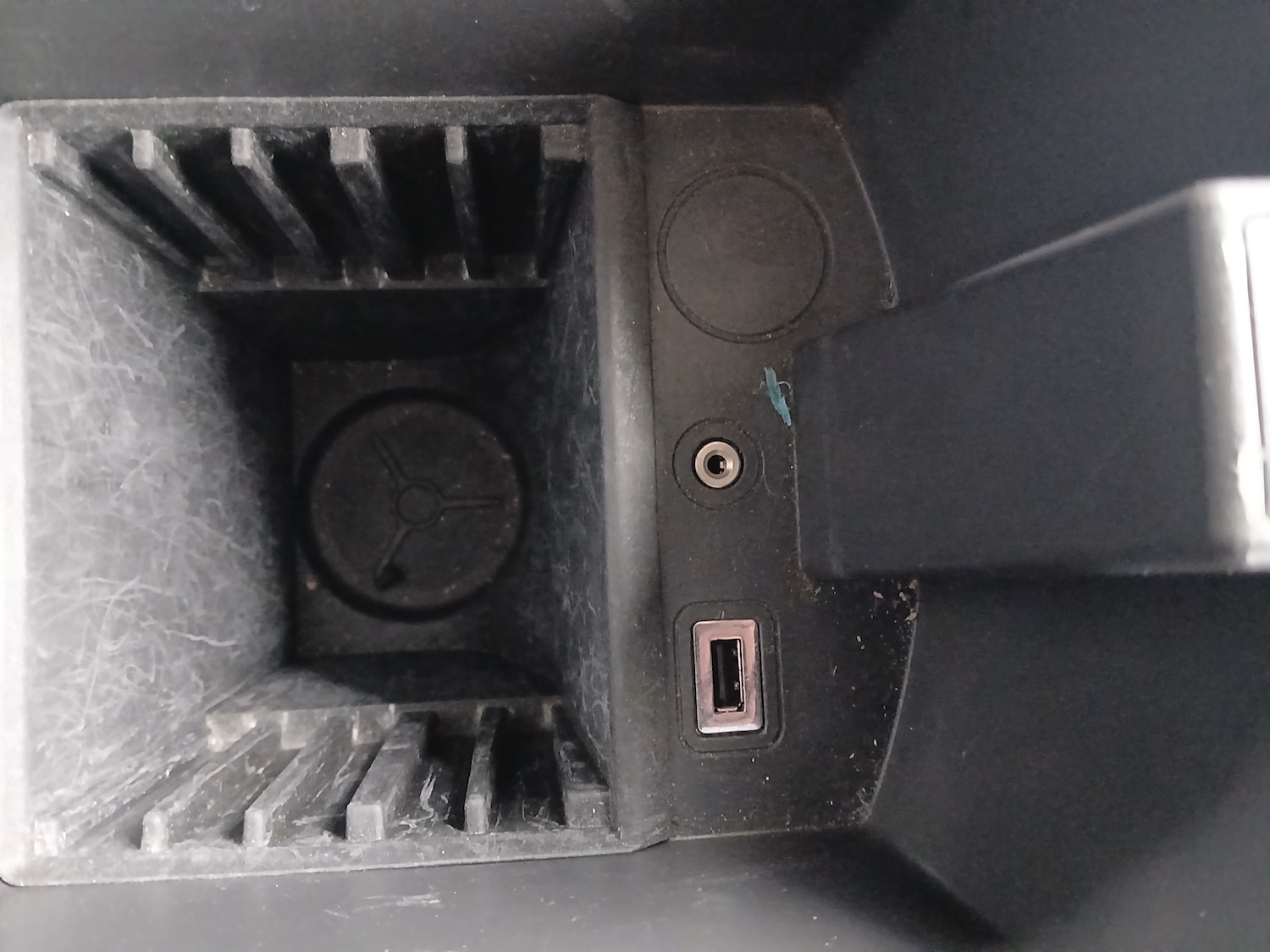 Used Ford Kuga 2013 for sale - 76877390: Photo 28