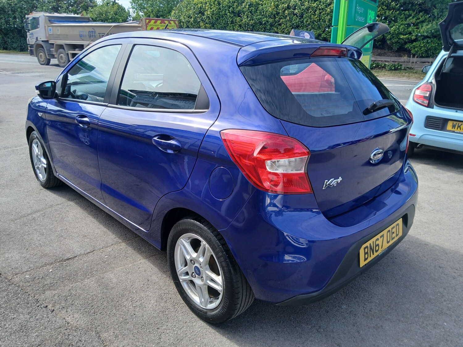 Vehicle 5