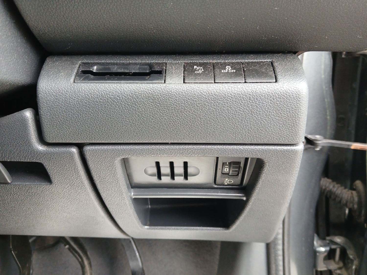 Vehicle 28