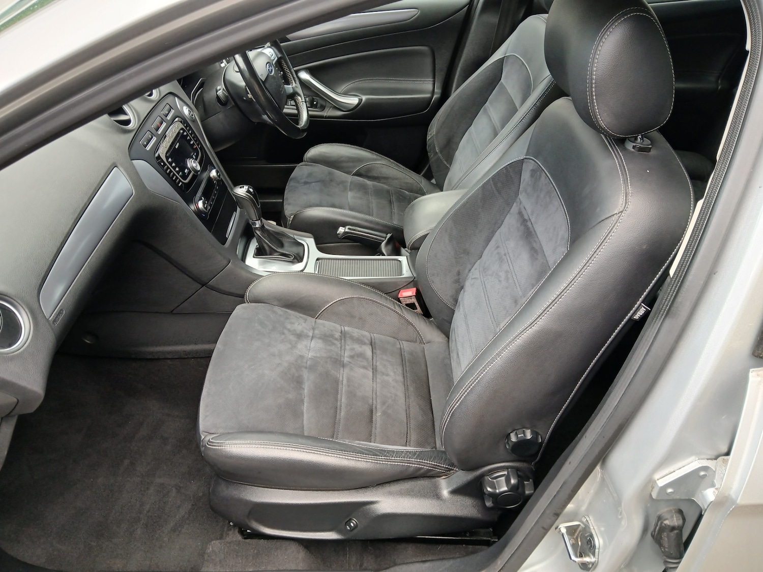 Used Ford Mondeo 2013 for sale - 76427969: Photo 10