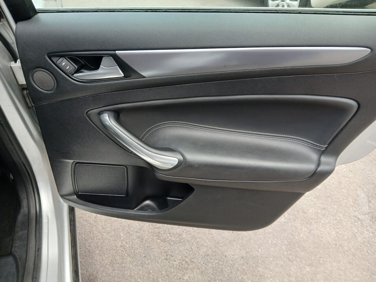 Used Ford Mondeo 2013 for sale - 76427969: Photo 18