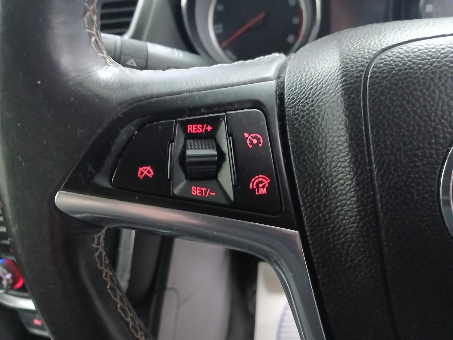 Used Vauxhall Mokka 2013 for sale - 77530531: Photo 29