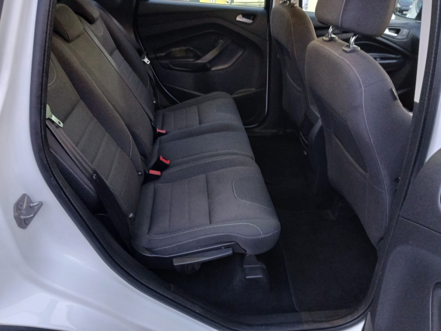 Used Ford Kuga 2014 for sale - 76960410: Photo 17