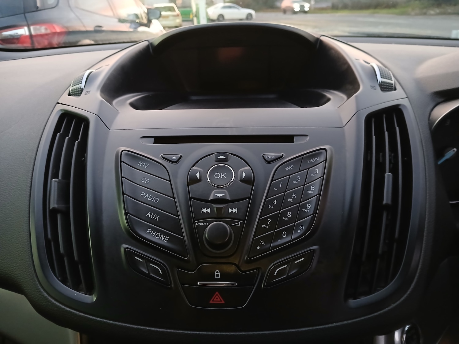 Used Ford Kuga 2014 for sale - 76960410: Photo 24