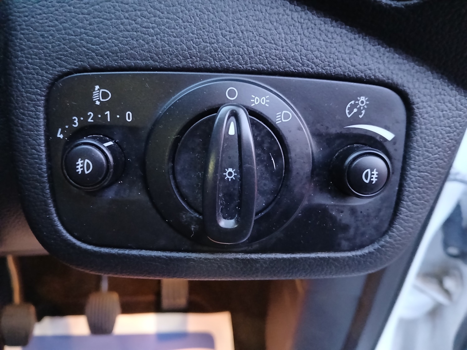 Used Ford Kuga 2014 for sale - 76960410: Photo 31