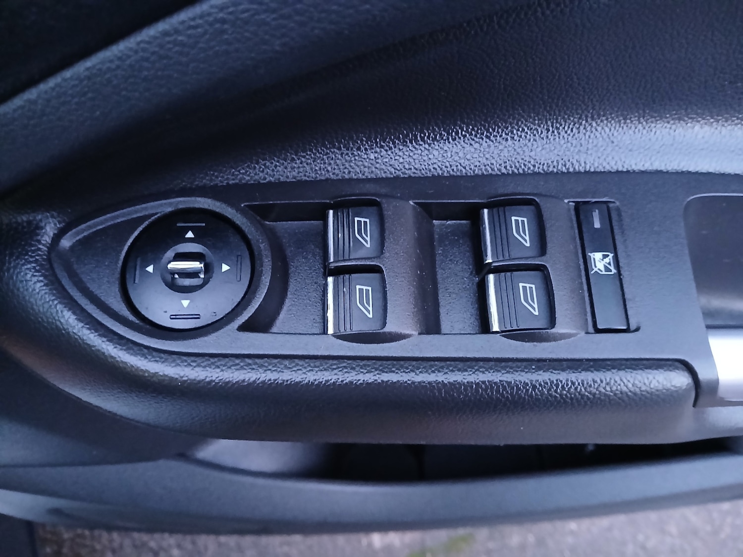 Used Ford Kuga 2014 for sale - 76960410: Photo 32