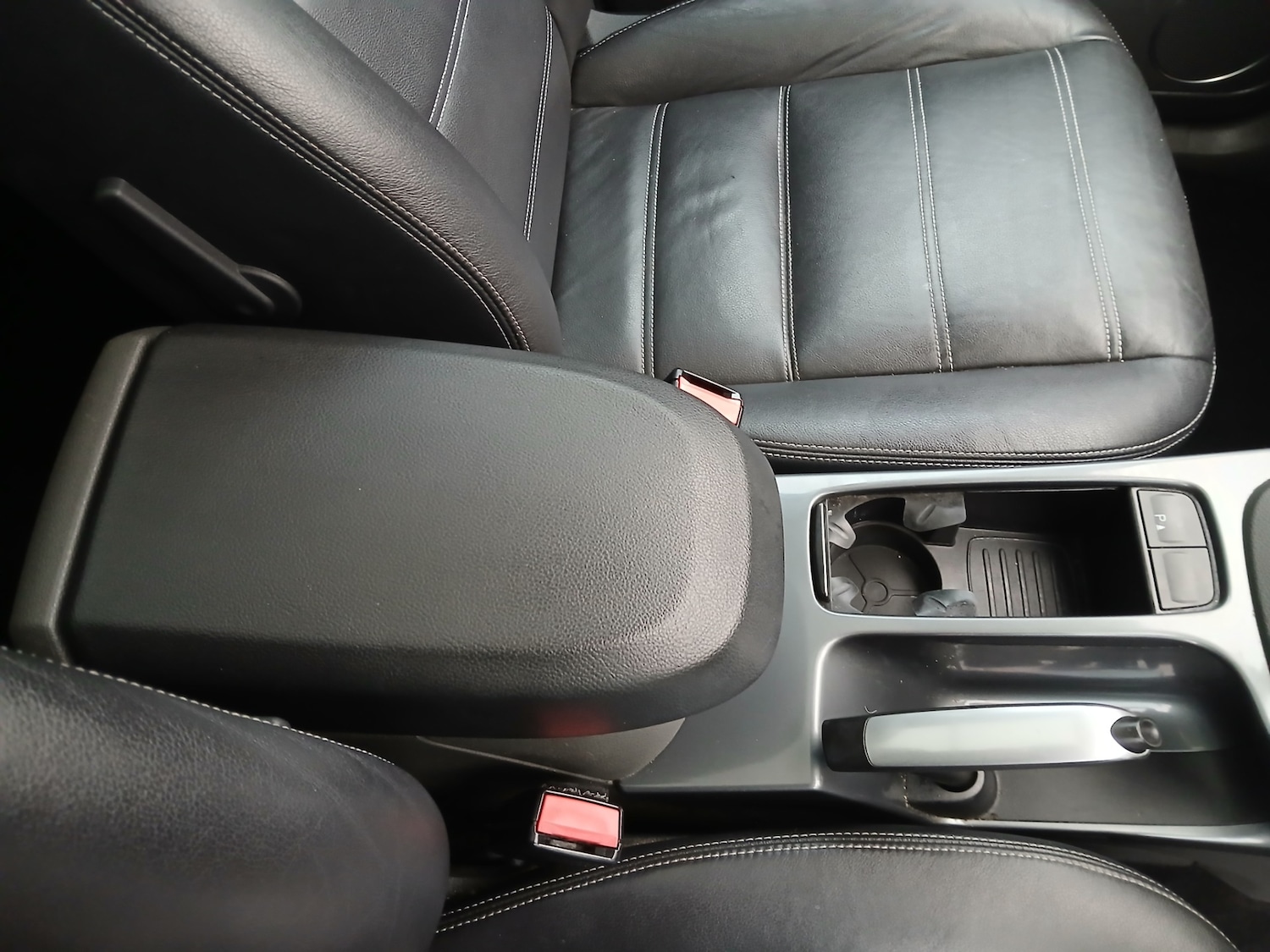 Used Ford Kuga 2009 for sale - 77036210: Photo 32