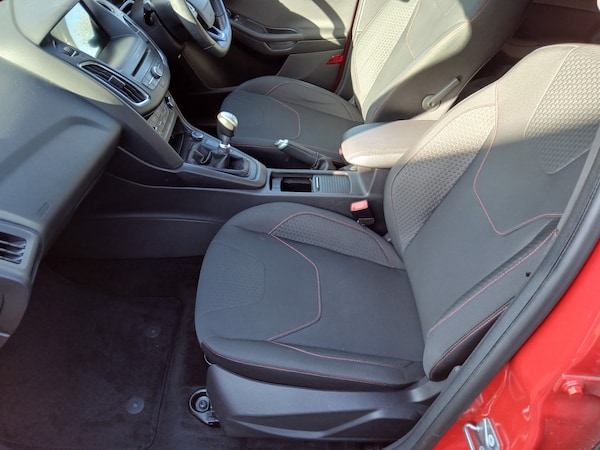 Used Ford Focus 2017 for sale - 76184126: Photo 13