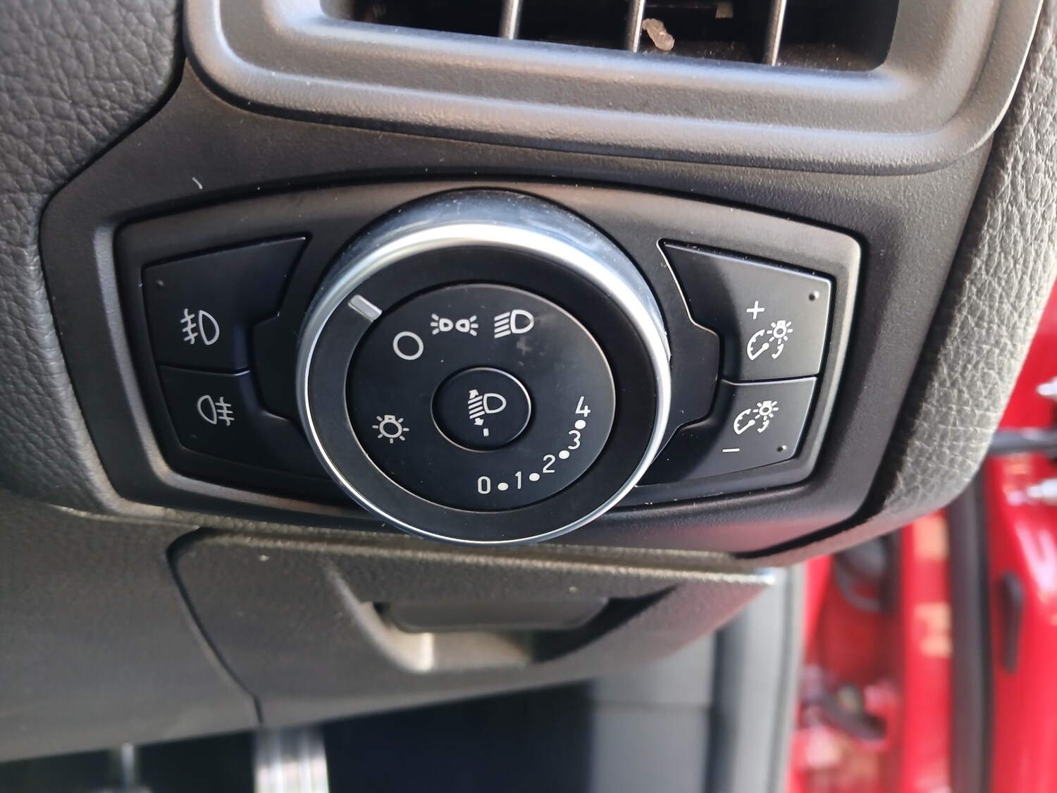 Used Ford Focus 2017 for sale - 76184126: Photo 34