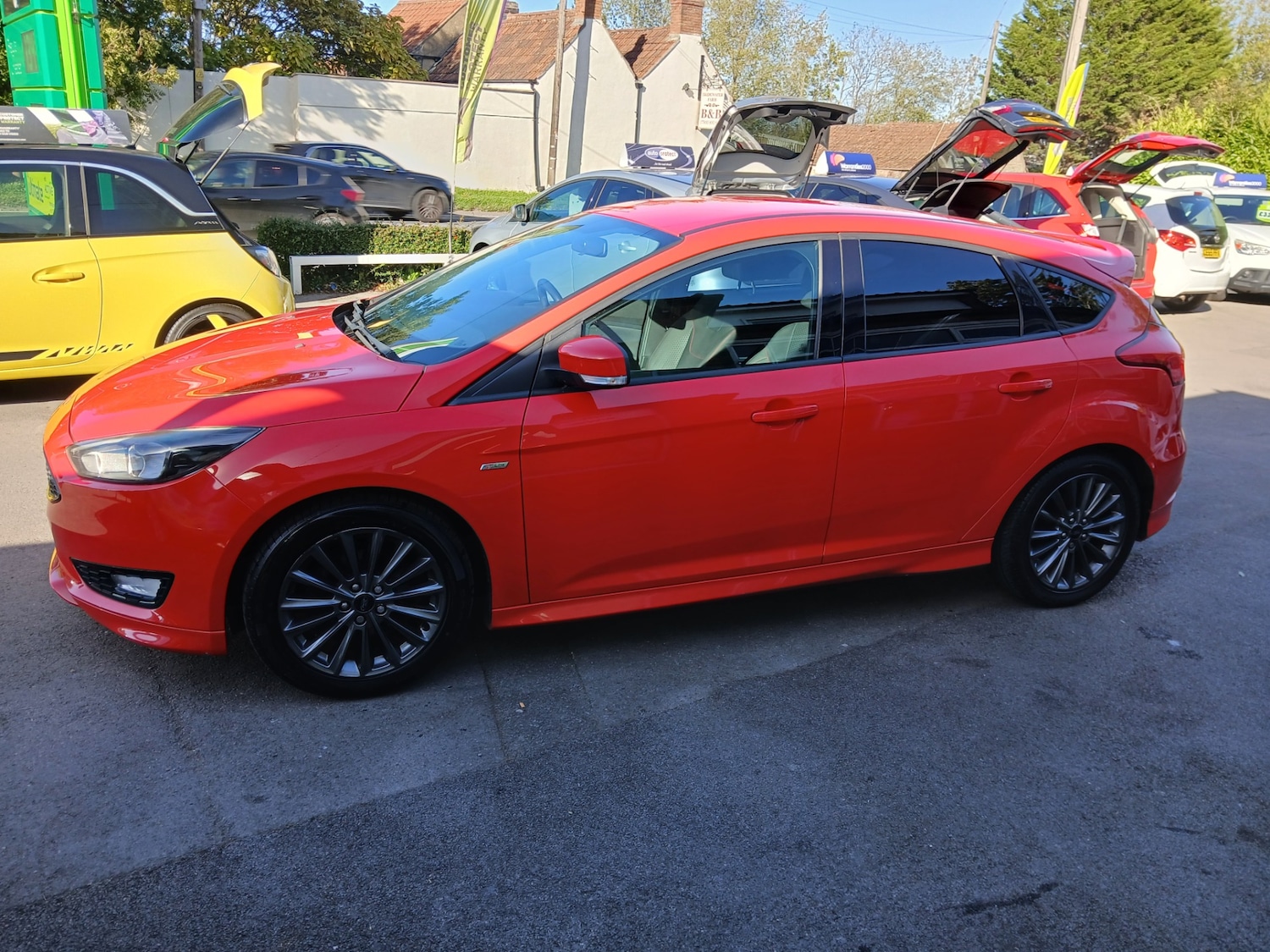 Used Ford Focus 2017 for sale - 76184126: Photo 4