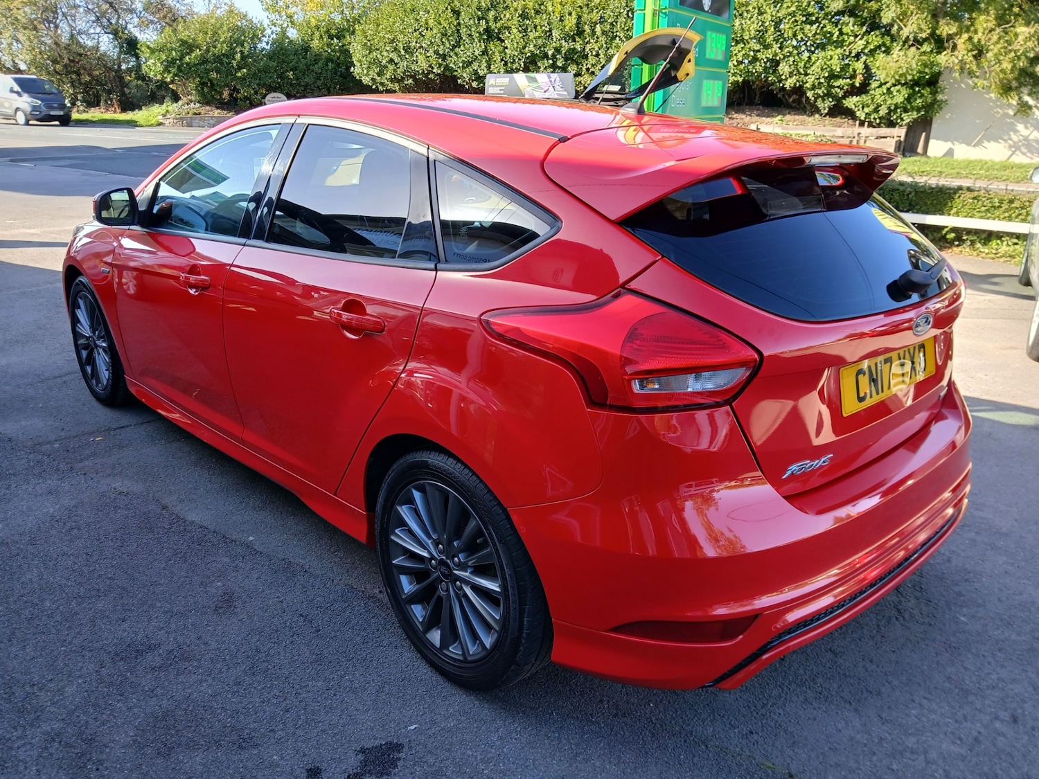 Used Ford Focus 2017 for sale - 76184126: Photo 5