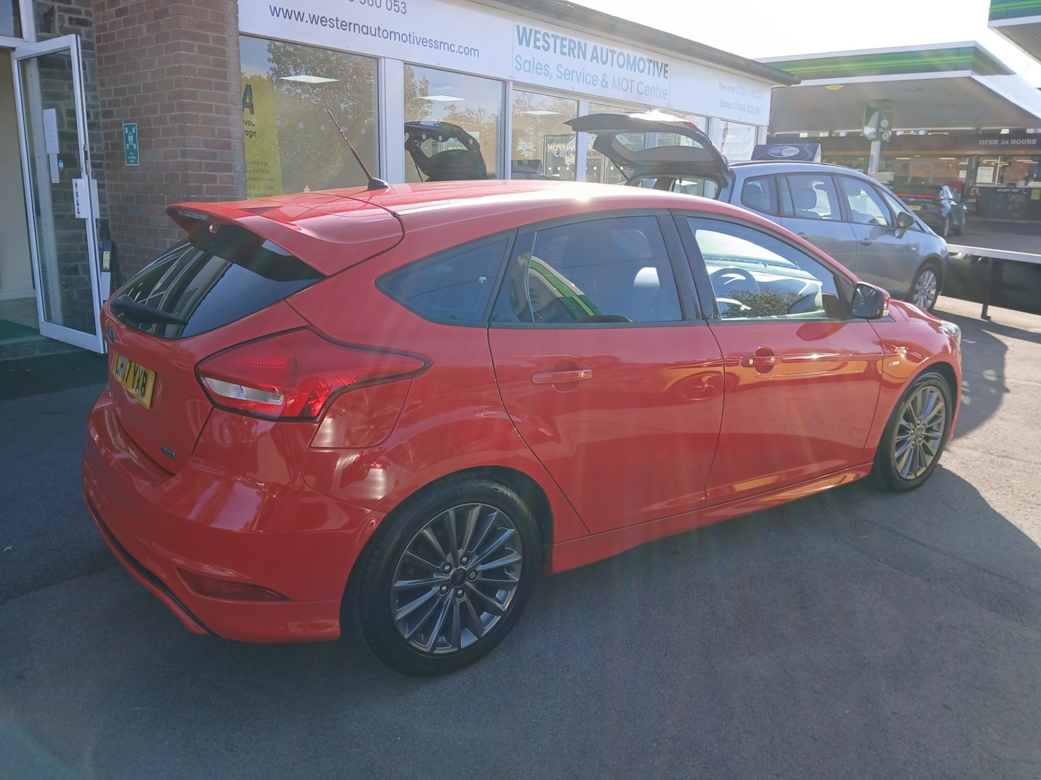 Used Ford Focus 2017 for sale - 76184126: Photo 8