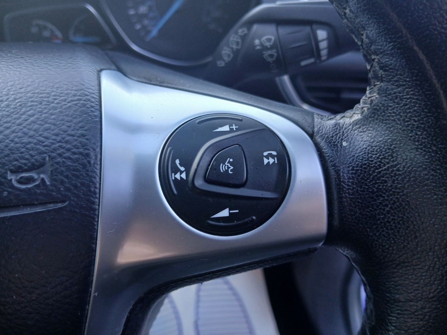 Used Ford Kuga 2014 for sale - 77224860: Photo 29