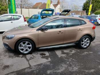 Used Volvo V40 2014 for sale - 74181499: Photo