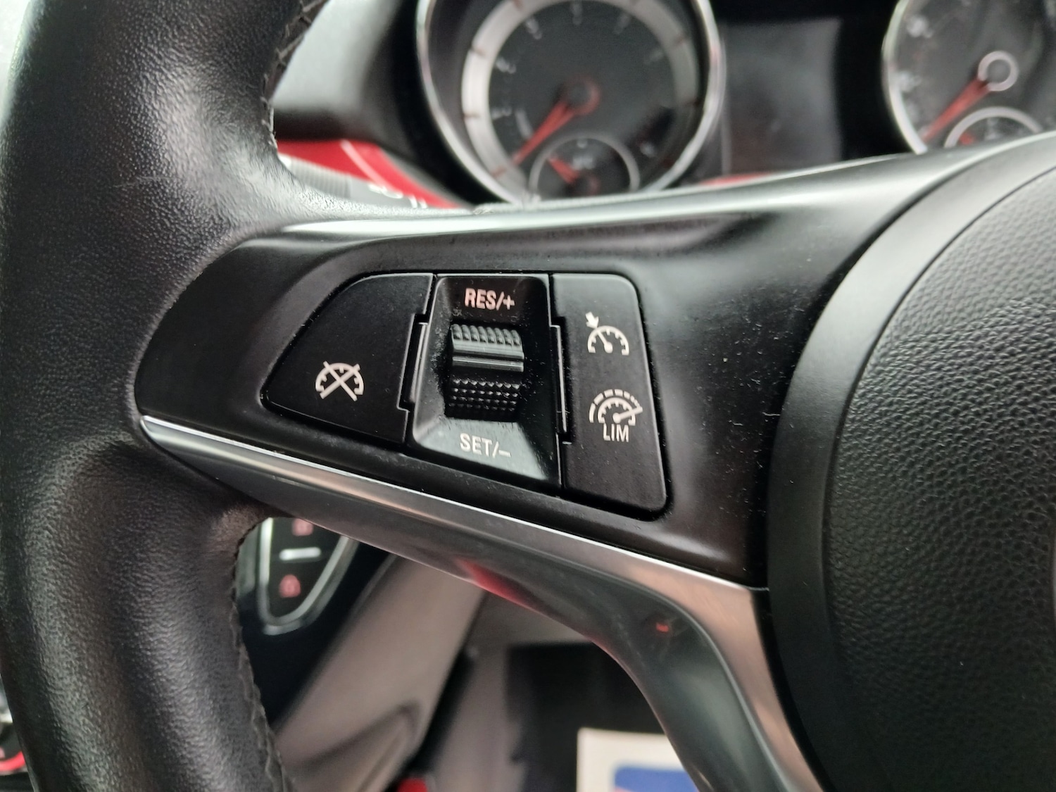 Used Vauxhall ADAM 2014 for sale - 77248010: Photo 24