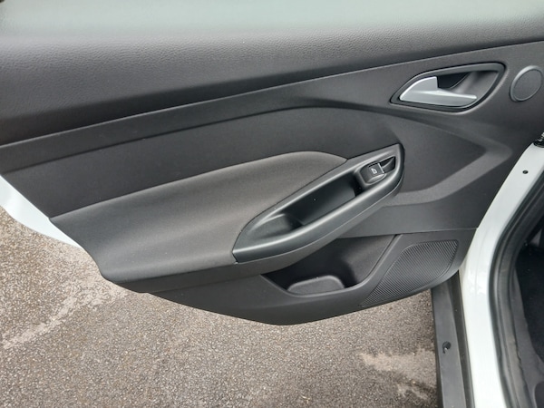 Used Ford Focus 2013 for sale - 74447532: Photo 13