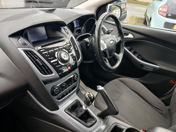 Used Ford Focus 2013 for sale - 74447532: Photo 9