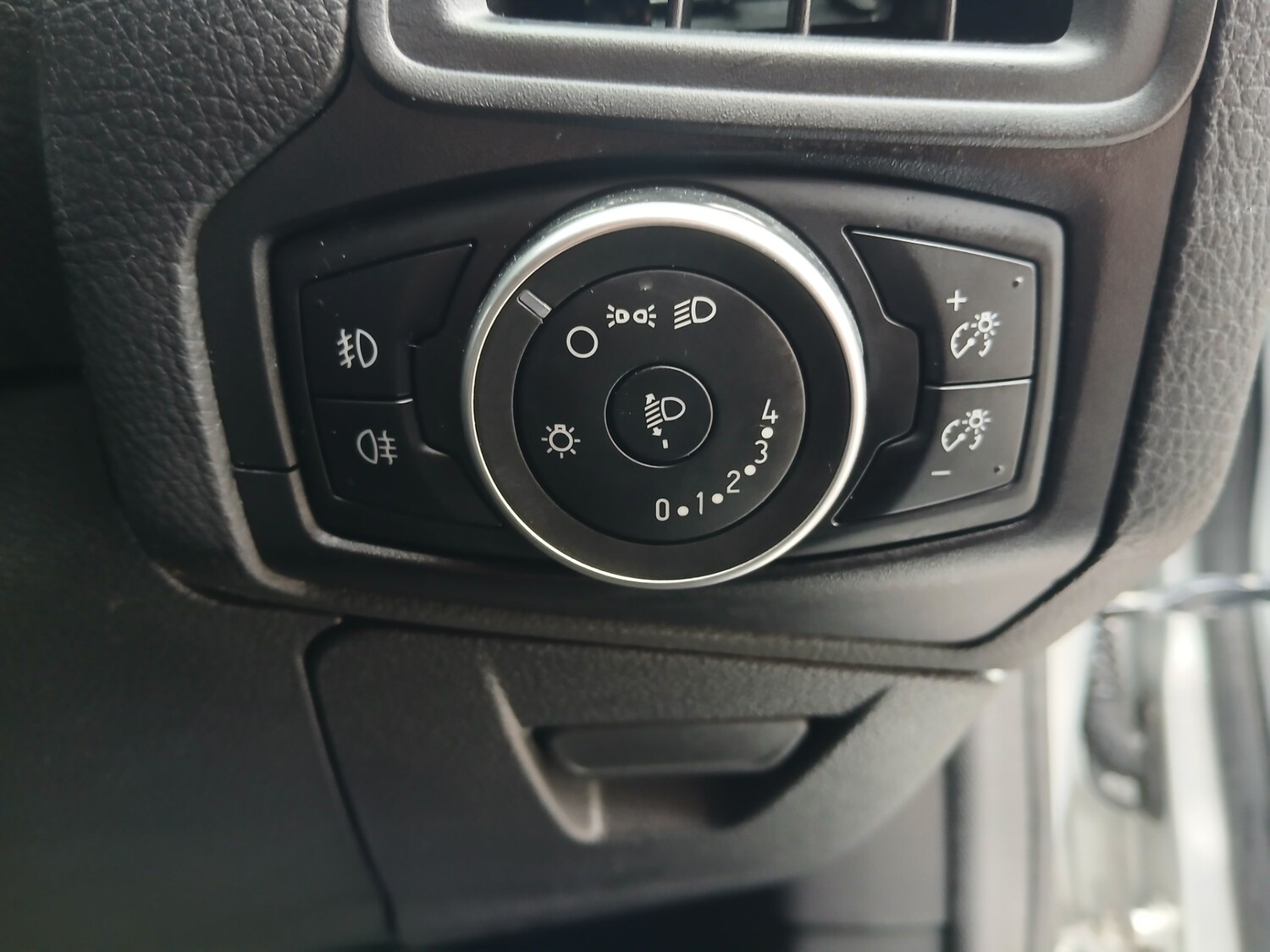 Used Ford Focus 2016 for sale - 75828813: Photo 30