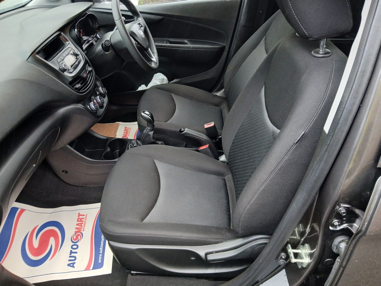 Used Vauxhall Viva 2016 for sale - 76589057: Photo 10