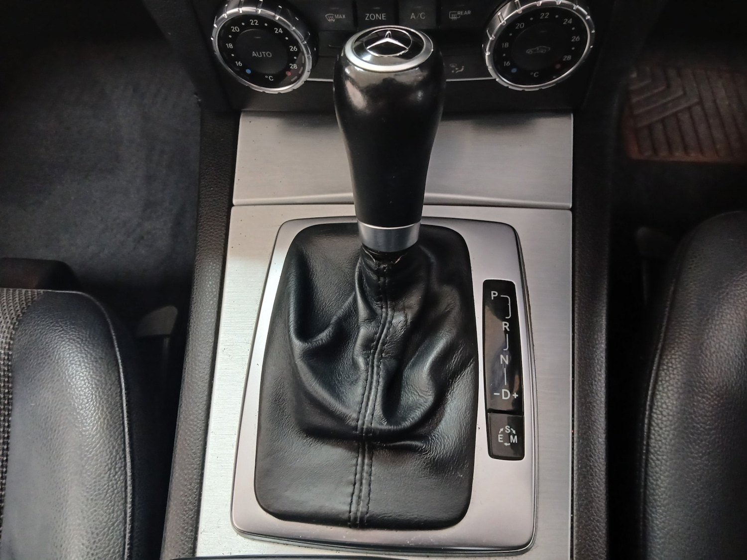 Used Mercedes-Benz C Class 2012 for sale - 77629717: Photo 25