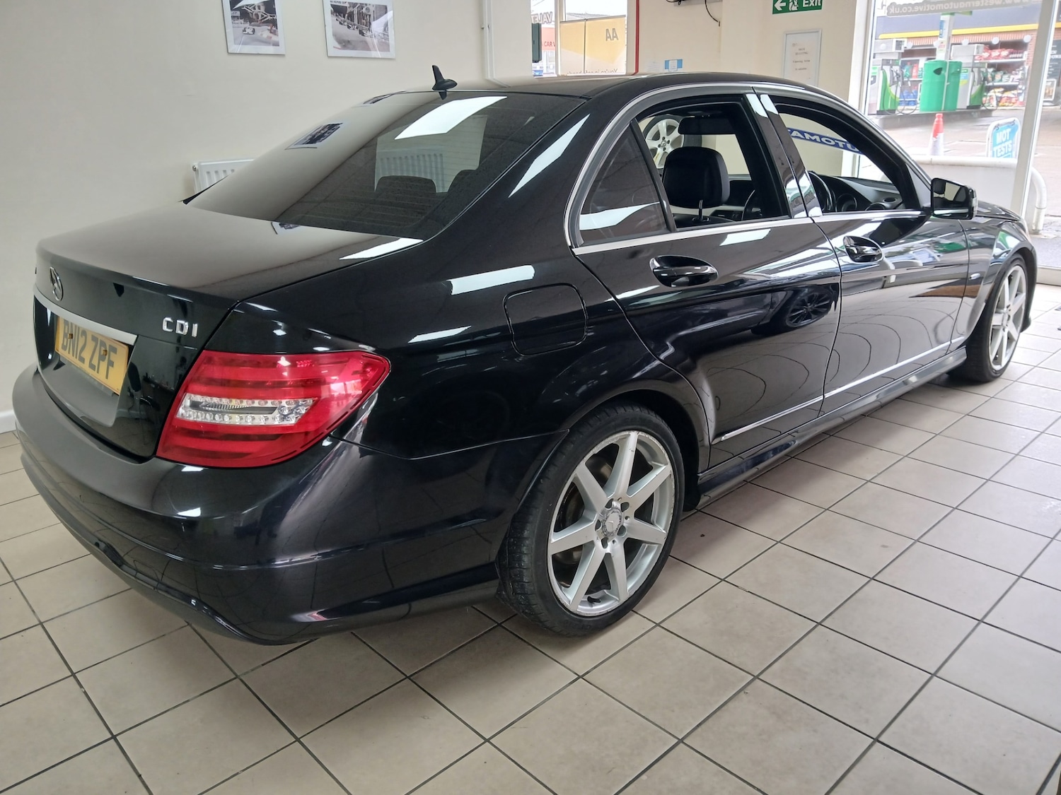 Used Mercedes-Benz C Class 2012 for sale - 77629717: Photo 8